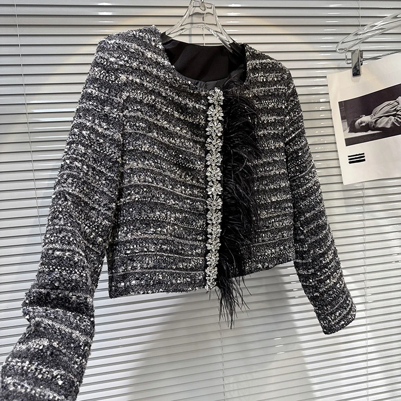 Französischer Stil, Schwerindustrie, Federkante, Nagelbohrer-Design, Daunen-Innenfutter, 2025, Winter, neue Damen-Kurzjacke