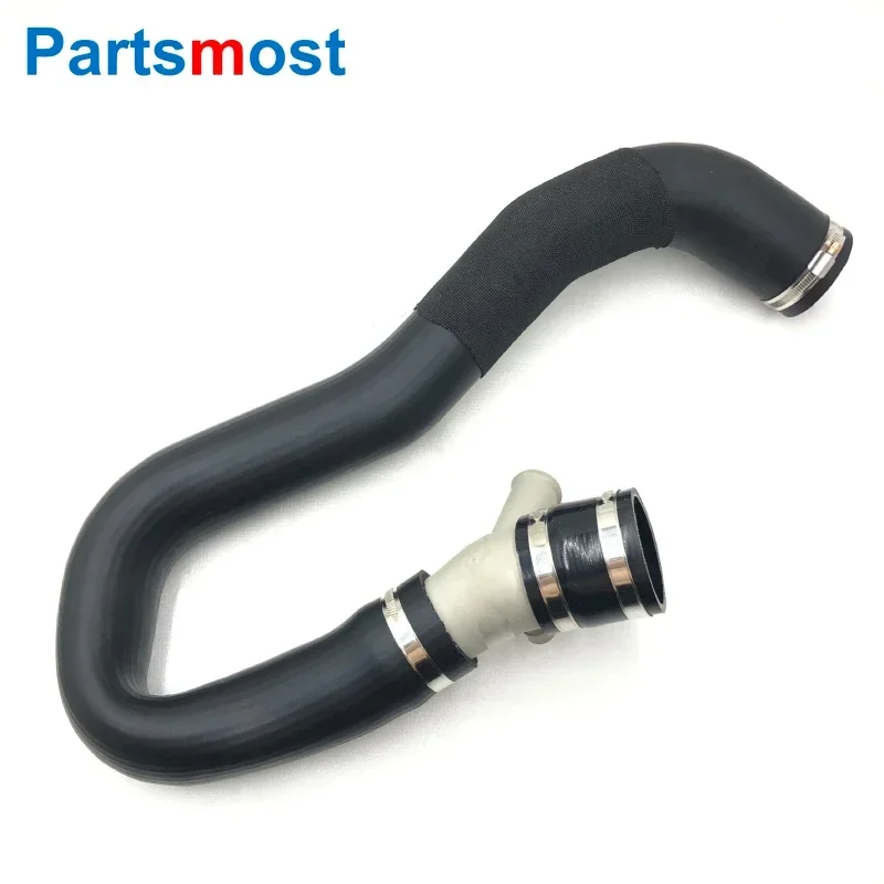 

LR024305 LR049730 LR063269 2.0L V6 PETROL INTERCOOLER AIR HOSE ASSEMBLY TO THROTTLE BODY FOR LAND ROVER RANGE ROVER EVOQUE 2012-