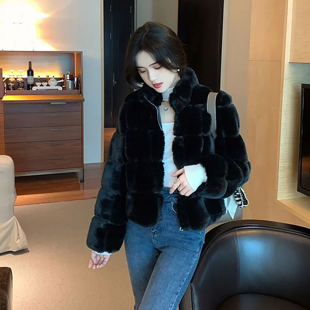 Temperament Plaid Imitation Rabbit Fur Warm Coat Female 2024 New Fashion Autumn And Winter Joker Slim Plush Fur Coat Female Tide