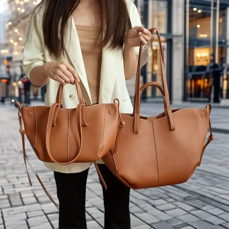 

Elegant Women's Large Capacity PU Leather Tote Bag – Stylish and Durable Handbag for Work, Travel, Shopping, or Everyday Use