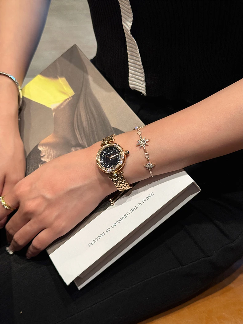 Relojes de cuarzo elegantes de lujo para mujer, reloj de pulsera con esfera de diamante de alta calidad para mujer, pulsera de acero inoxidable a la moda