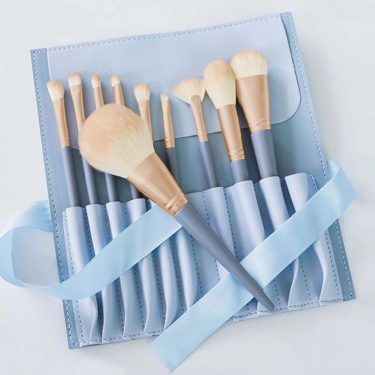 10 Pcs Makeup Brushes Set Powder Blue Blush Concealer Foundation Eyeshadow Eyeliner Eye Cosmetics Face Beauty Tools