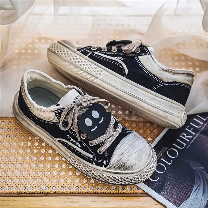 

Platformed Low Golf Shoes Brand Tennis Luxury Sneakers For Men Footwear Sport Sheos Fit Collection Sporty Pie