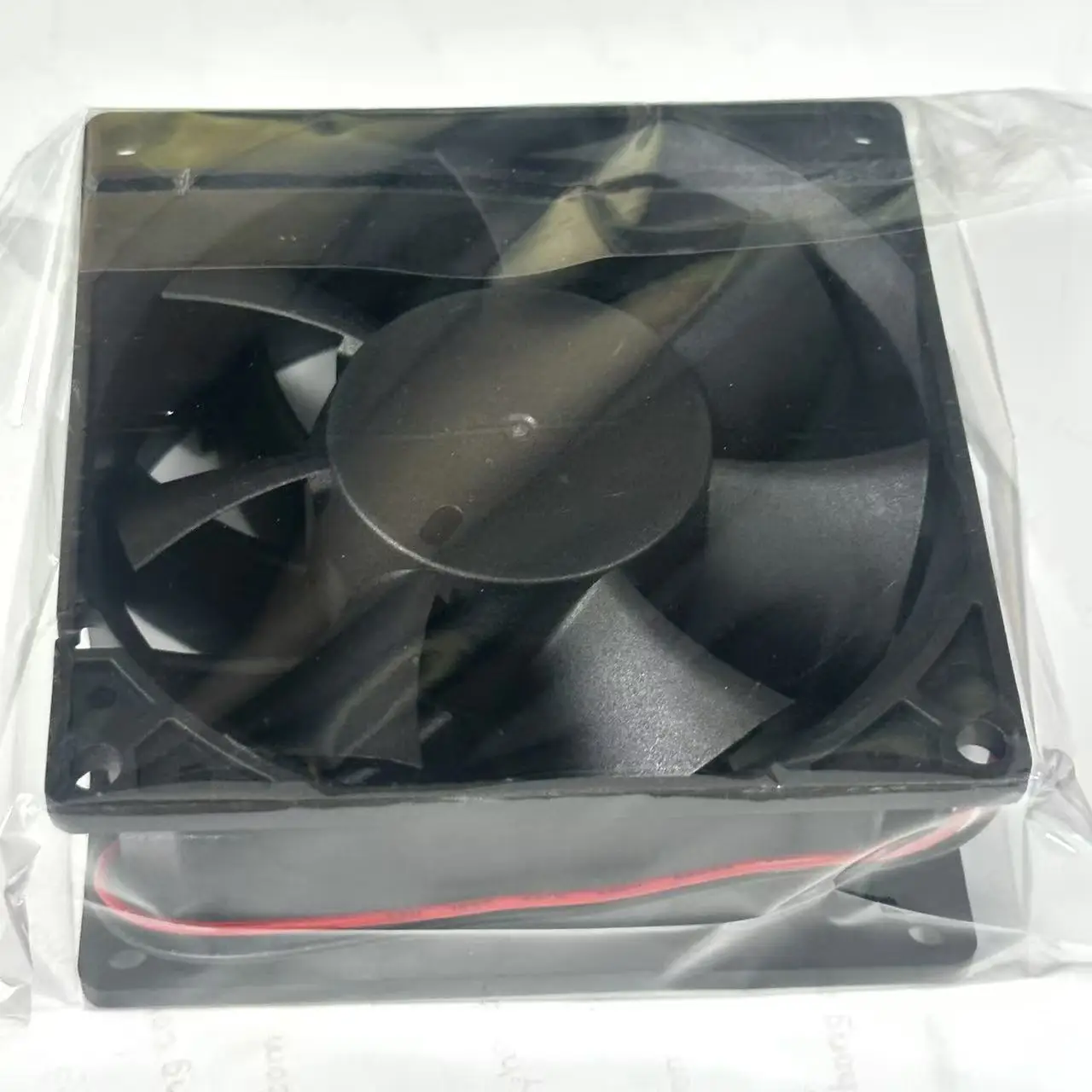 Fotografia 6: M DZ09238B24MA ventilador de refrigeração do servidor 2 fios, DC 24V, 0.80A, 90x90x38mm