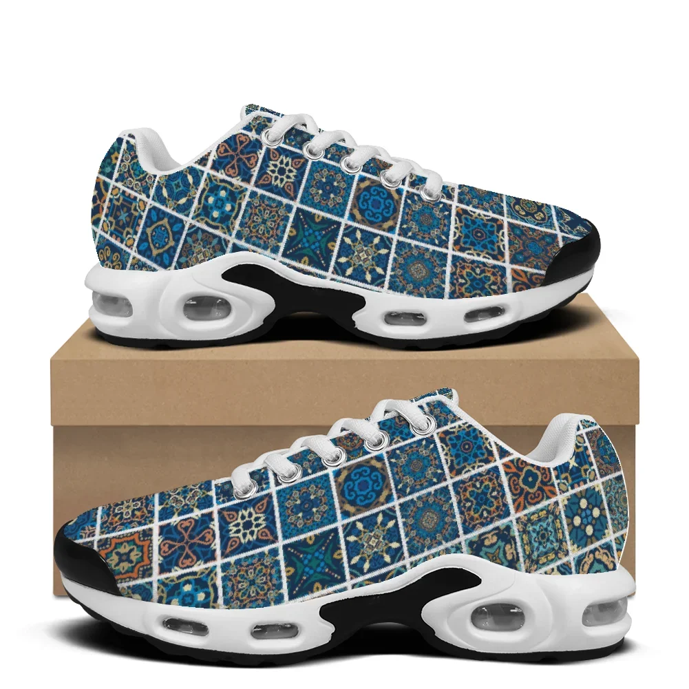 

Gorgeous plaid casual air-cushioned shoes breathable mesh upper suitable for both men and women