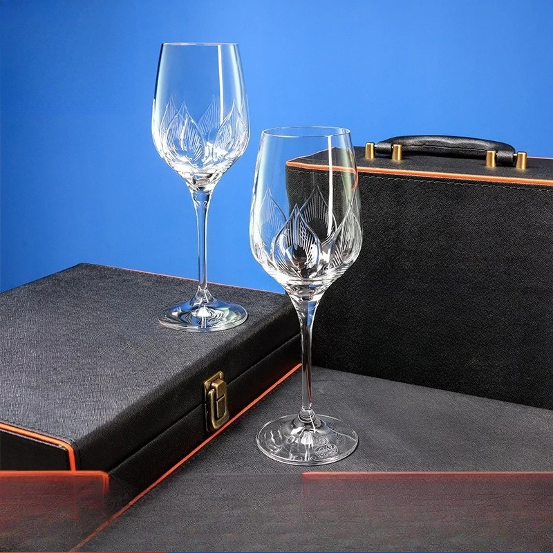 Engraved red wine glass gift box, high-end champagne glass set, high-end birthday gift.
