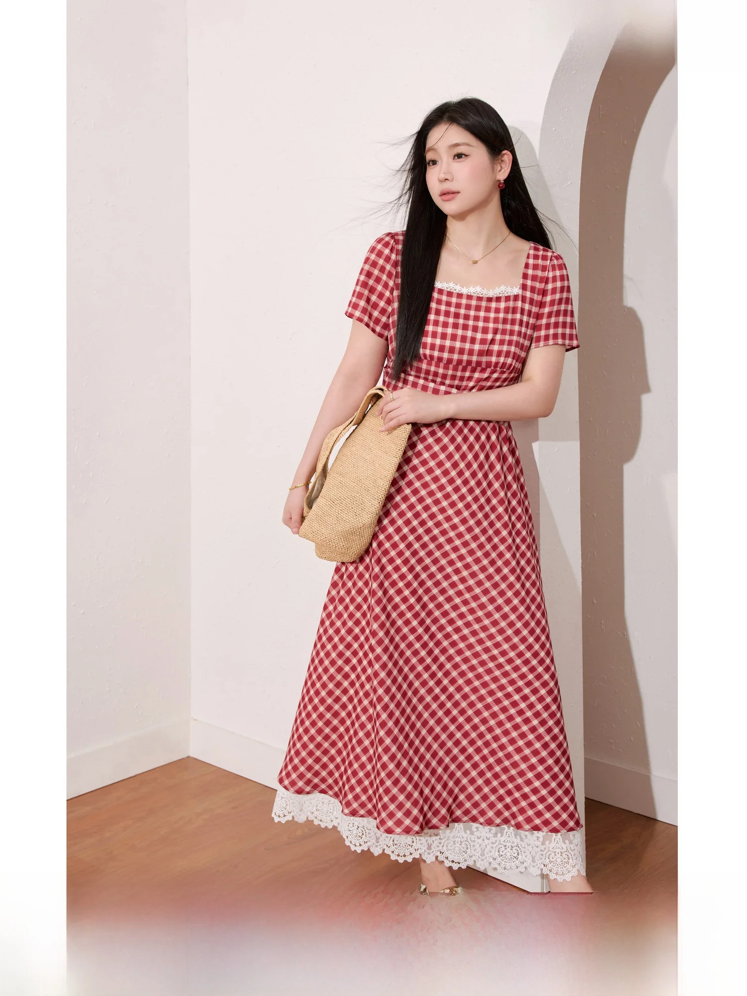 

Синее женское платье больших размеров с кружевными вставками, квадратным вырезом, миди, винтажное, красное, с эффектом похудения, с завышенной талией, длинное