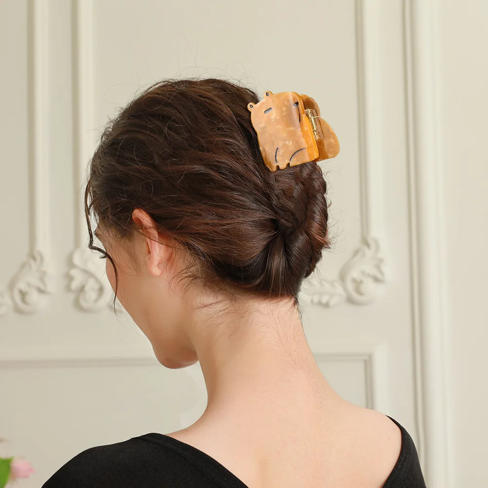 Adorable Capybara Acetate Hair Claw Cute Animal Hair Clip Funny Kawaii Hair Accessories for Women Girls Wholesale