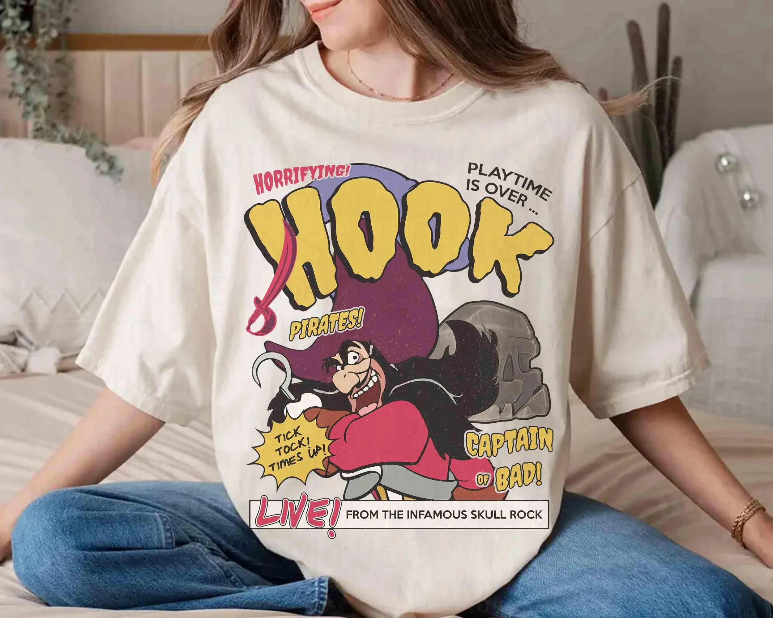 Camiseta Vintage con retrato de capitán gancho y grafiti, camiseta de Halloween de villanos de Peter Pan de Disney, Reino Mágico, vacaciones familiares de Disneyland