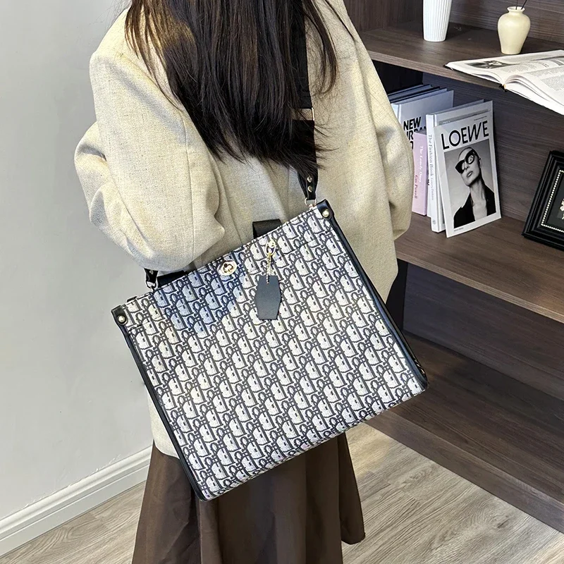 여성용 명품 디자이너 가죽 토트백 크로스백 숄더백 메신저백 핸드백 우아한