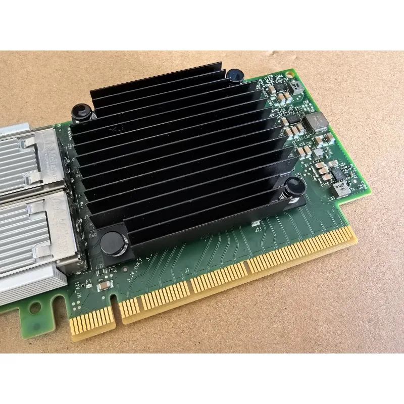 MCX556A-ECAT Dual Port 100G QSFP28 VPI Smart NIC EDR IB / 100GbE PCIe 3.0 x16 Low Latency