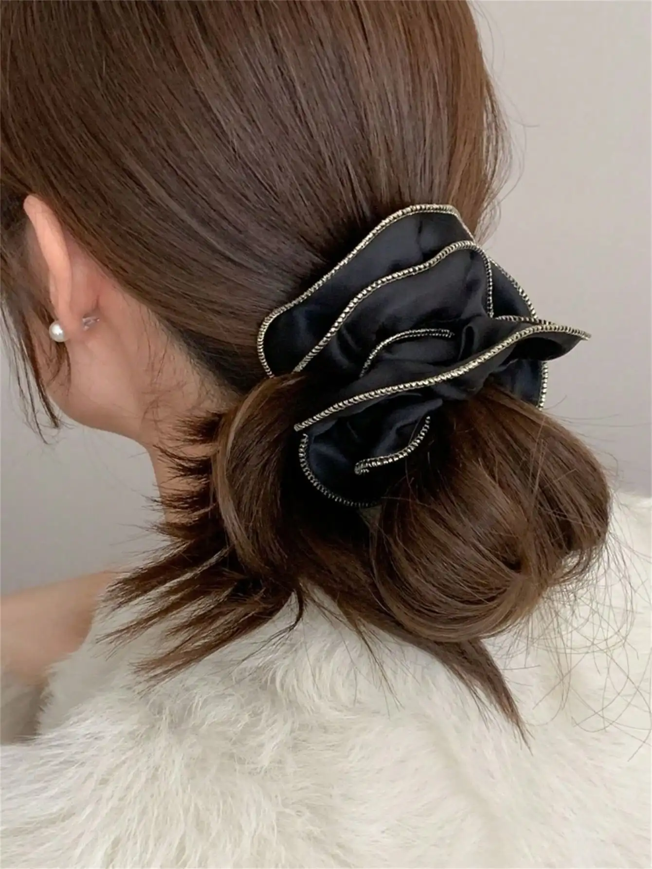 1 women\'s scrunchie new large scrunchie women\'s superior satin quality bun hair tie hair rope women\'s headwear