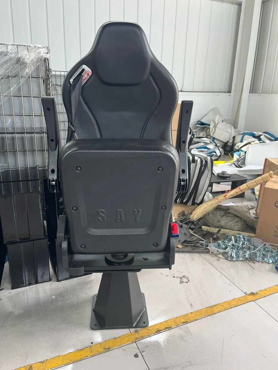 2 Armrest folding ambulance seat with 3-point belt rotation or fixing mechanism Modified car seat