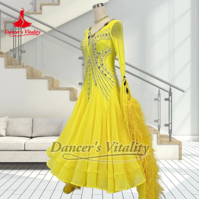 ชุดเดรสแขนยาวประดับขนนกกระจอกเทศสำหรับเต้นบอลรูมหญิง พร้อมสร้อยคอ ชุดเต้นฟ็อกซ์ทร็อต ควิกสเต็ป แทงโก้ แบบสั่งตัดพิเศษสำหรับนักเต้น