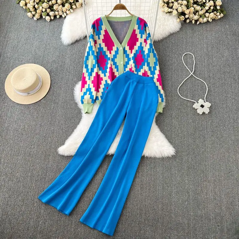 

Повседневный и элегантный топ с длинными рукавами на пуговицах и v-образным вырезом в ромбовидной сетке, эластичной резинкой на талии и широкими штанинами, женский костюм E11950