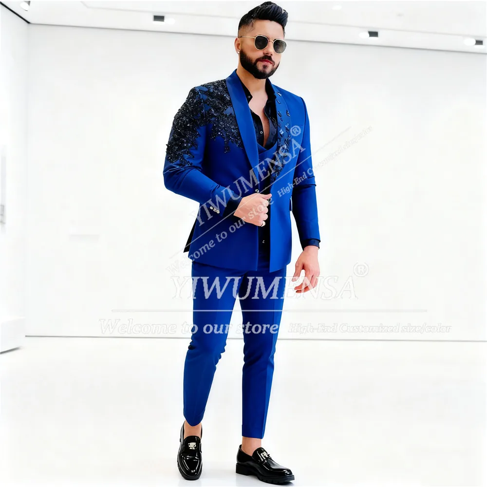 

Мужские костюмы с блестящими кристаллами и бисером для свадьбы, приталенные однобортные пиджаки для выпускного вечера, индивидуальный комплект из трех предметов, смокинги для жениха