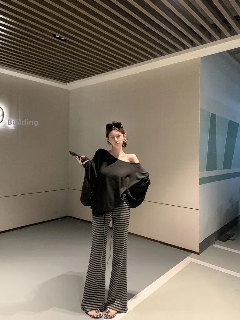 

Laid-back Style Long Sleeve T-shirt And Pants Set for Women Spring Season Color Block Striped Loose Fit Two Piece Ensemble