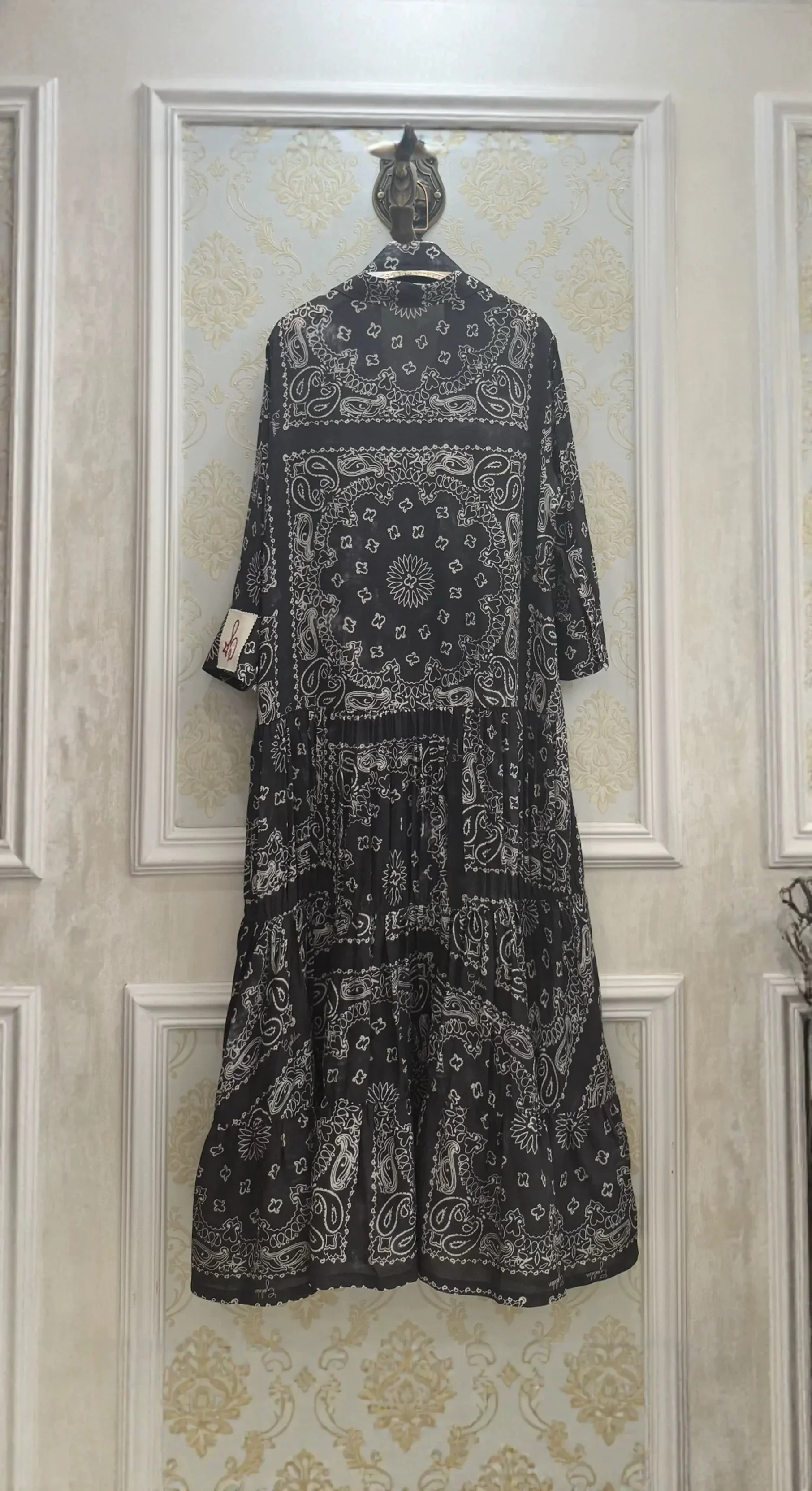 فستان نسائي طويل من الحرير 100% مطبوع عليه ريترو، فستان نسائي عتيق بصدر واحد وياقة مقلوبة وأكمام طويلة