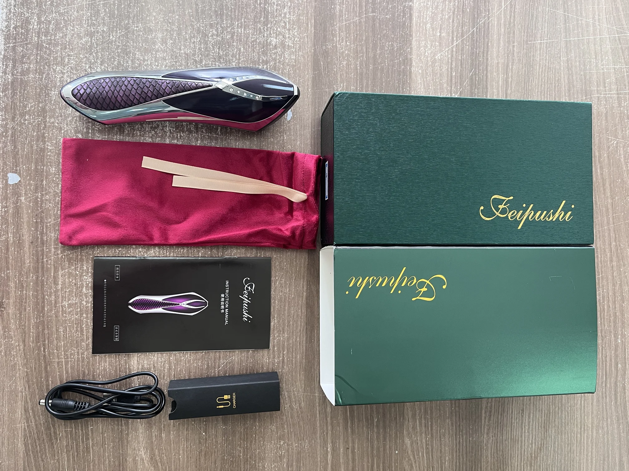 Przyrząd do pielęgnacji twarzy z funkcją masażu wibracyjnego, maska do twarzy, łagodzenie gorączki, ładowanie domowe.