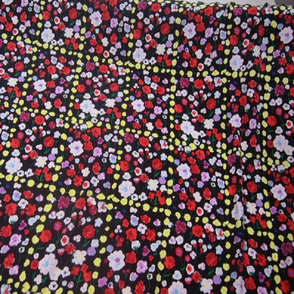 New Coming Colorful Red Yellow Floral Printed Organic Pure 100% Silk Crepe De Chine CDC Fabric for Lady Spring Healthy Dress