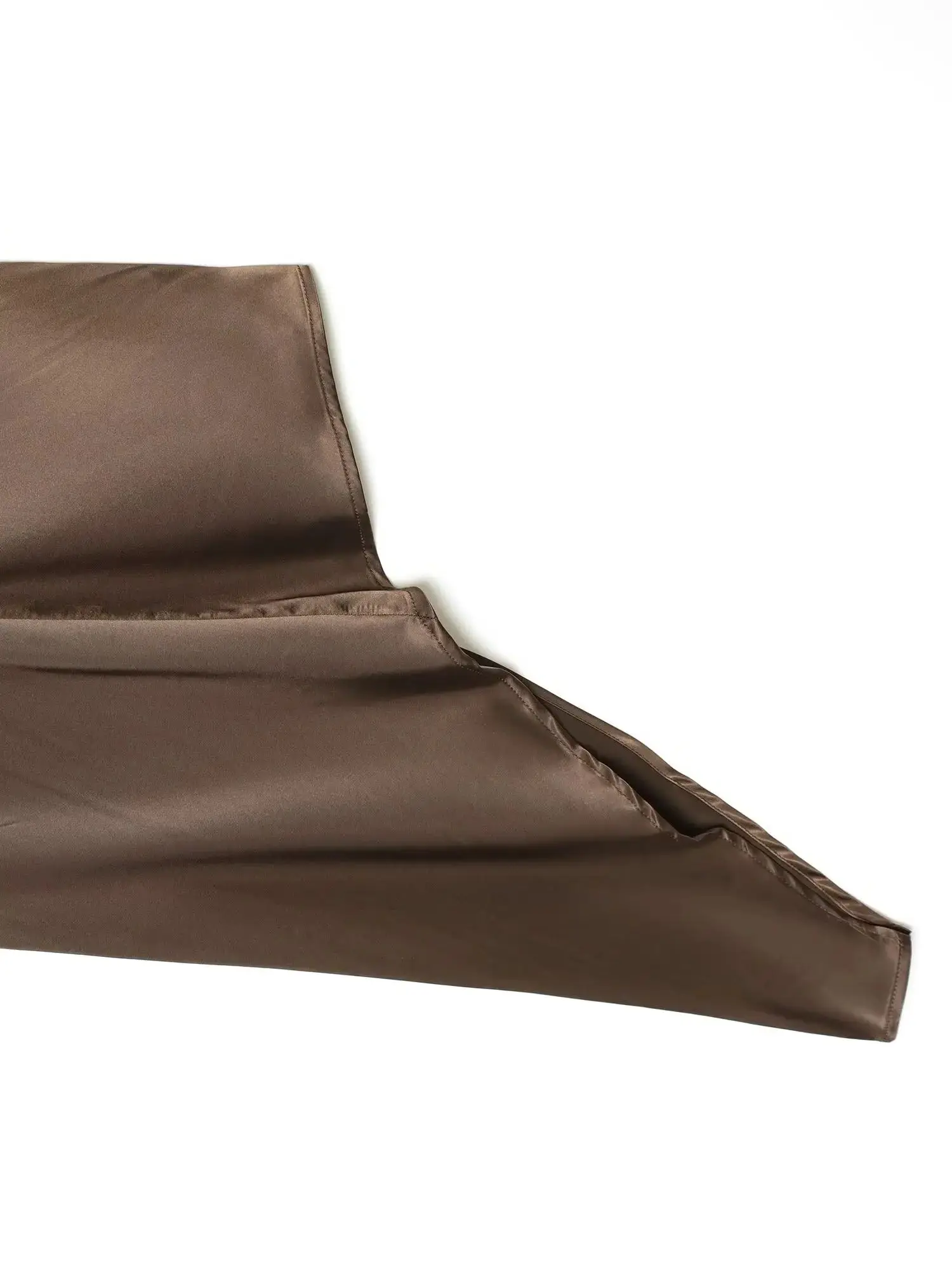 女性用エレガントなVネックのスリングドレス、無地の柔らかいサテン生地、イレギュラーなデザイン、シックなアシンメトリーヘム、PU素材の切り替えドレス