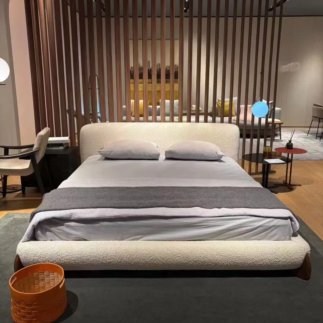 fgCustomizable Nordic Style King Size Bed Solid Wood Upholstered Platform Bed for Master Bedroom%