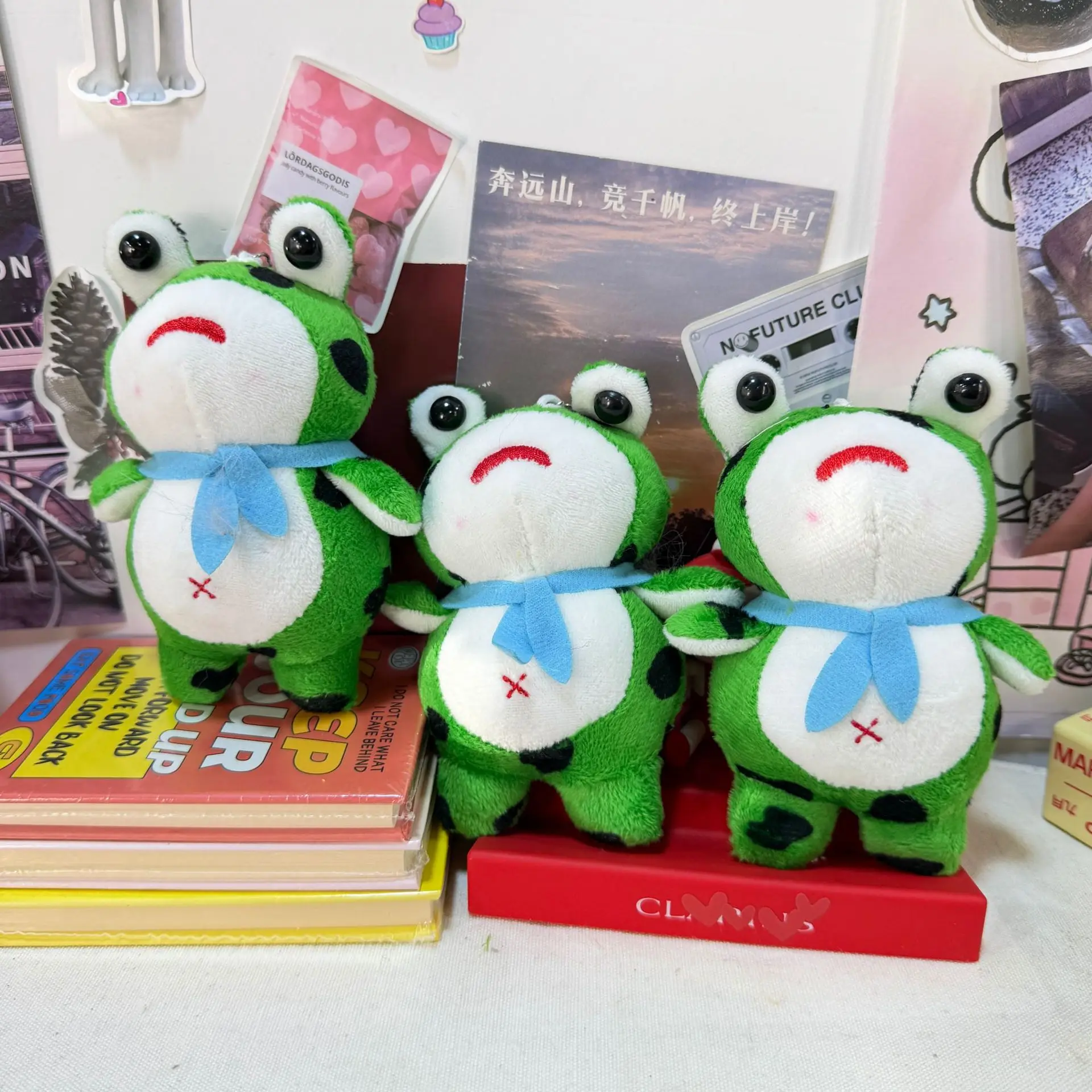 Cartoon Anime Frog Plush Pendant Keyring Cute Simulation Influencer Frog Plush Stuffed Toy Bag Decor Keyring Xmas Birthday Gift