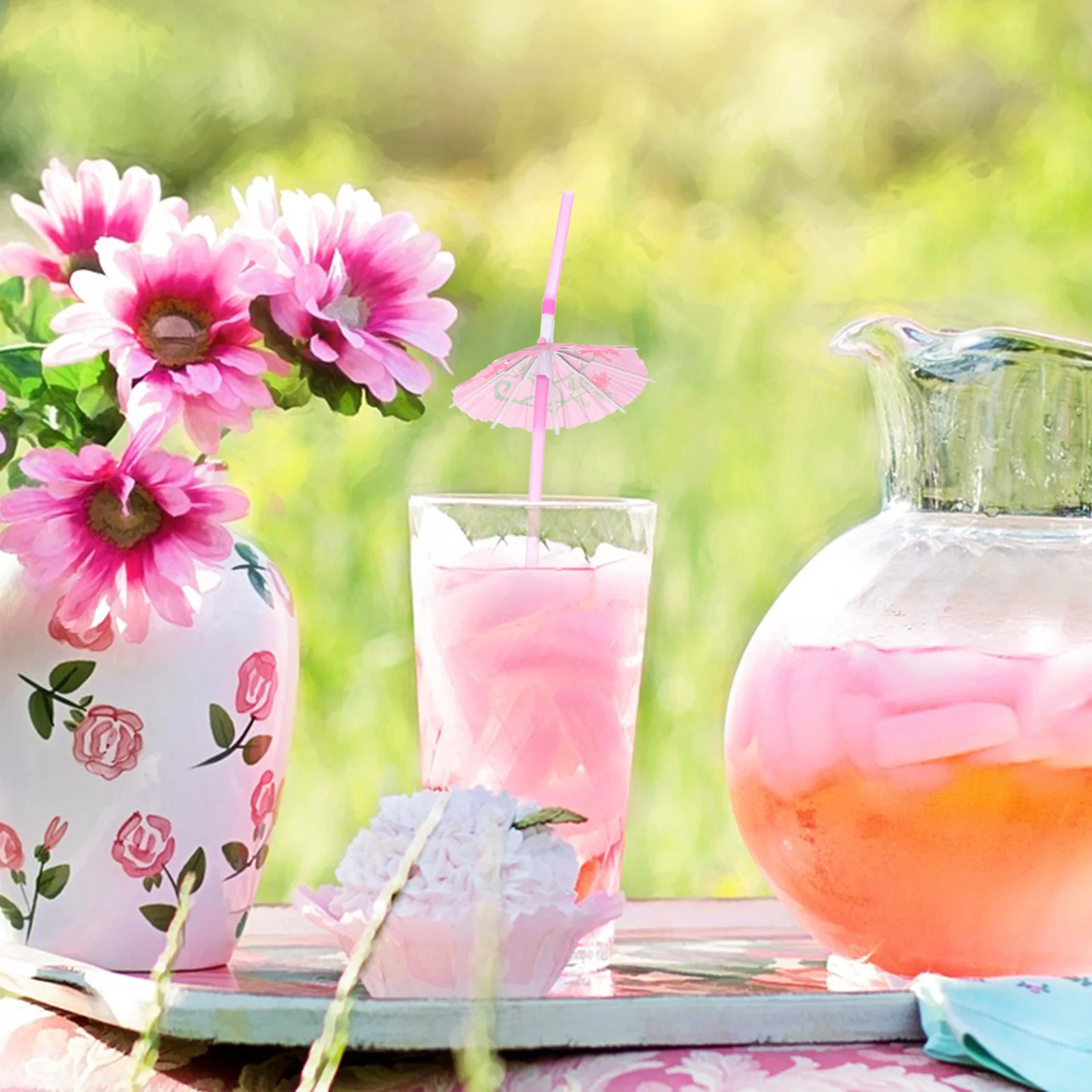 

50Pcs Disposable Straw Set Exquisite Umbrella Pattern Ideal for Beverages Alcohol Party Supplies Unique Whimsical Drink