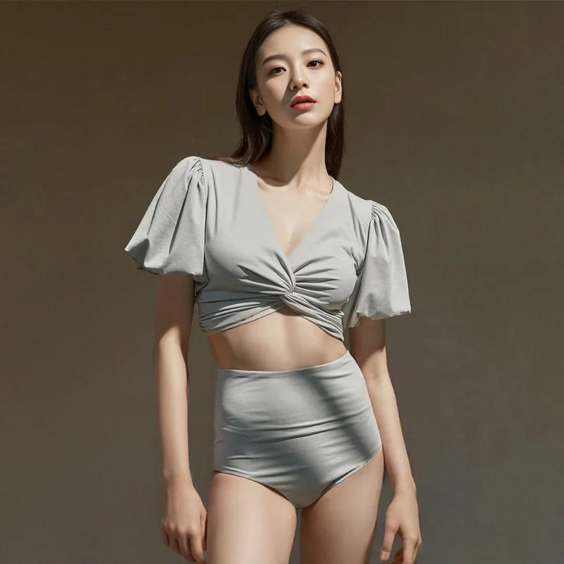 

Новый сексуальный серо-зеленый купальник из двух предметов с короткими рукавами, женский купальник, пляжная одежда, купальные костюмы, корейский комплект бикини с высокой талией 2024