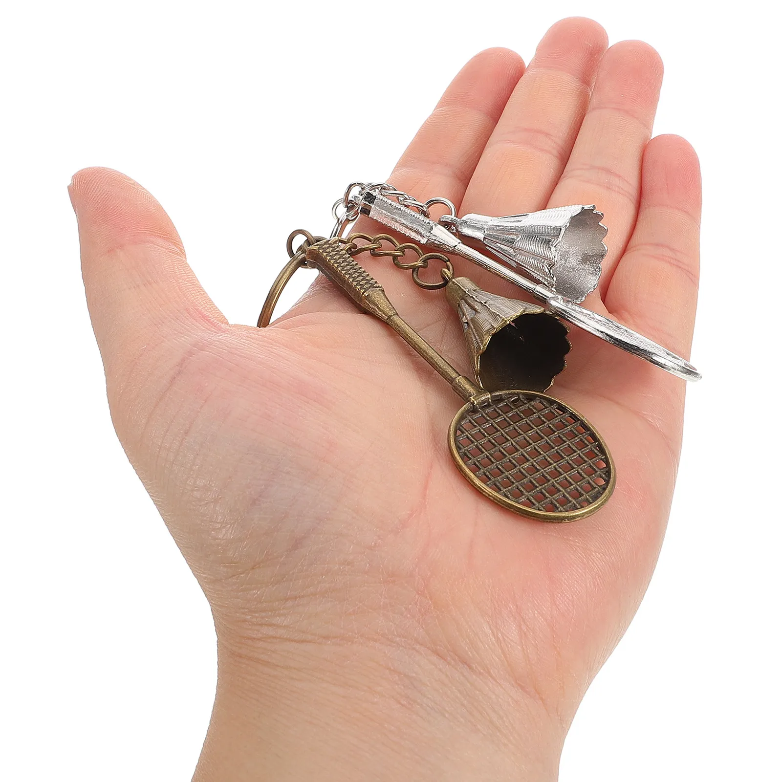 

Набор из 6 брелоков для бадминтонистов, миниатюрные металлические спортивные подвески для подарков, коллекционеров, унисекс, украшение для ключей, подвеска в виде бадминтонной ракетки