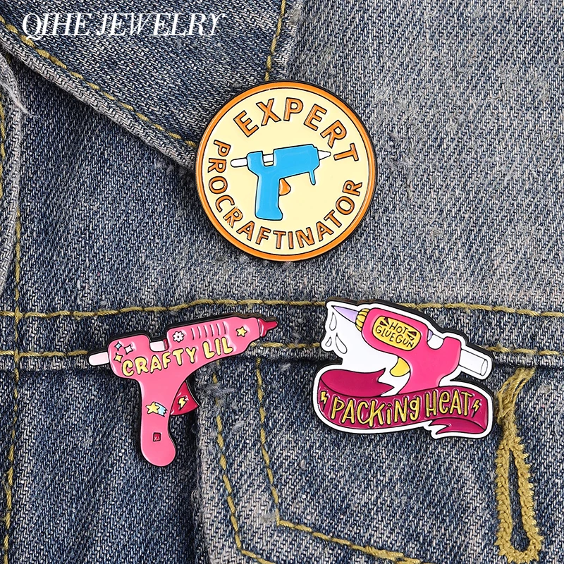 Hot Glue Gun Cartoon Enamel Pin Expert Procraftinator Packing Heat Brooch DIY Crafter Handmade Art Badge Jewelry Gift for Friend