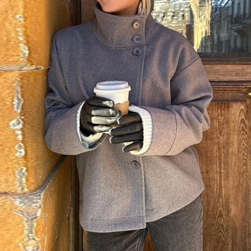 เสื้อโค้ทขนสัตว์ผู้หญิงคอตั้ง แขนยาว ทรงหลวม กระดุมแถวเดียว สไตล์ลำลอง สำหรับฤดูหนาว 2025 และฤดูใบไม้ผลิ เหมาะสำหรับใส่ทำงานหรือเดินเล่น