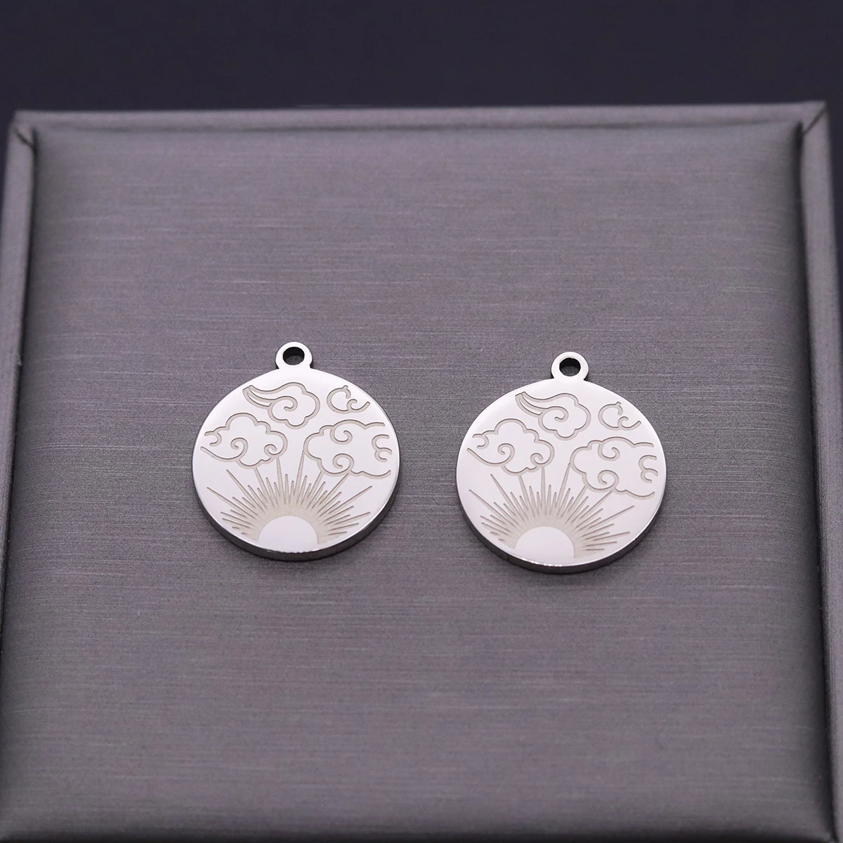 2pcs Cloud Sunrise Charms Round Pendant Fit diy Trendy  Keychain Necklaces Jewelry Makings Stainless Steel Supplies