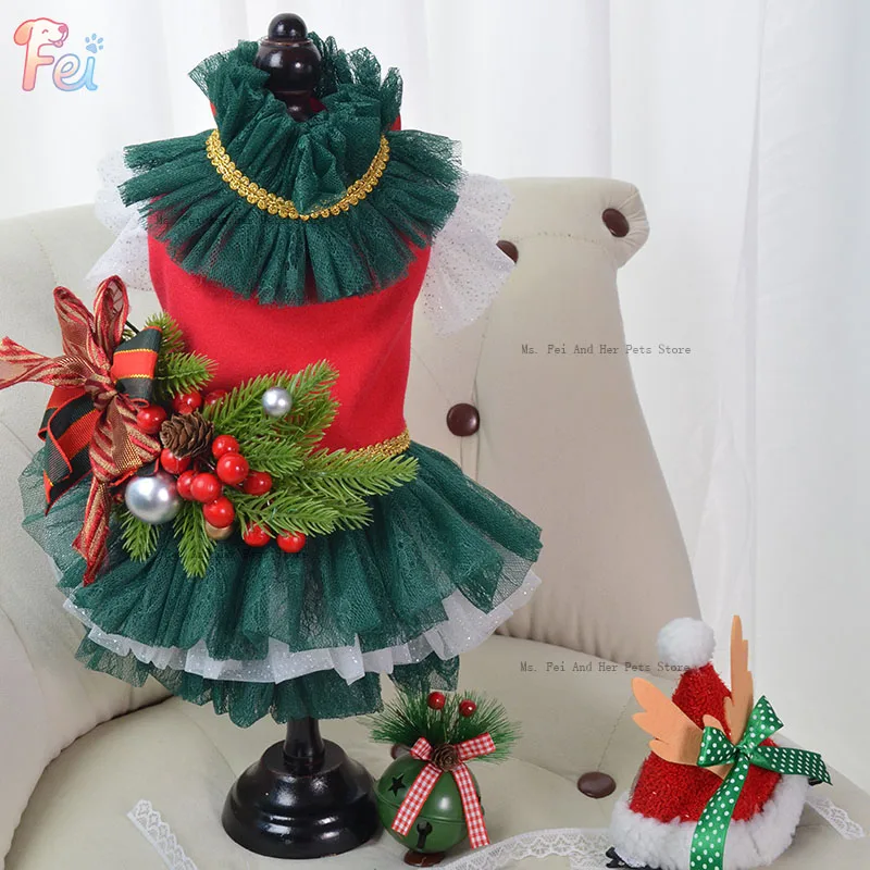 

Christmas Tree Pet Cape Shawl for Dogs 2025 Holiday Gift Puppy Clothes Ropa Para Perro Transformed into Festive Petwear