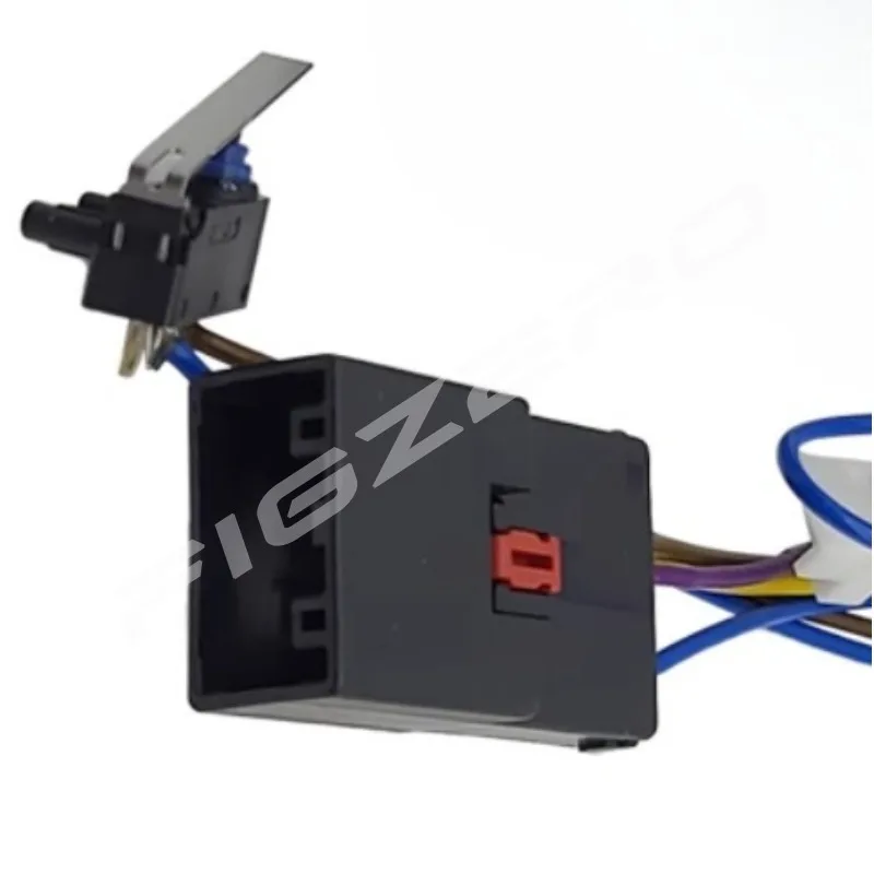 84955379 Genuine Transmission Gears Lever Solenoid Valve P-gear Sensing Switch for Chevrolet Malibu XL Black Automobile Part