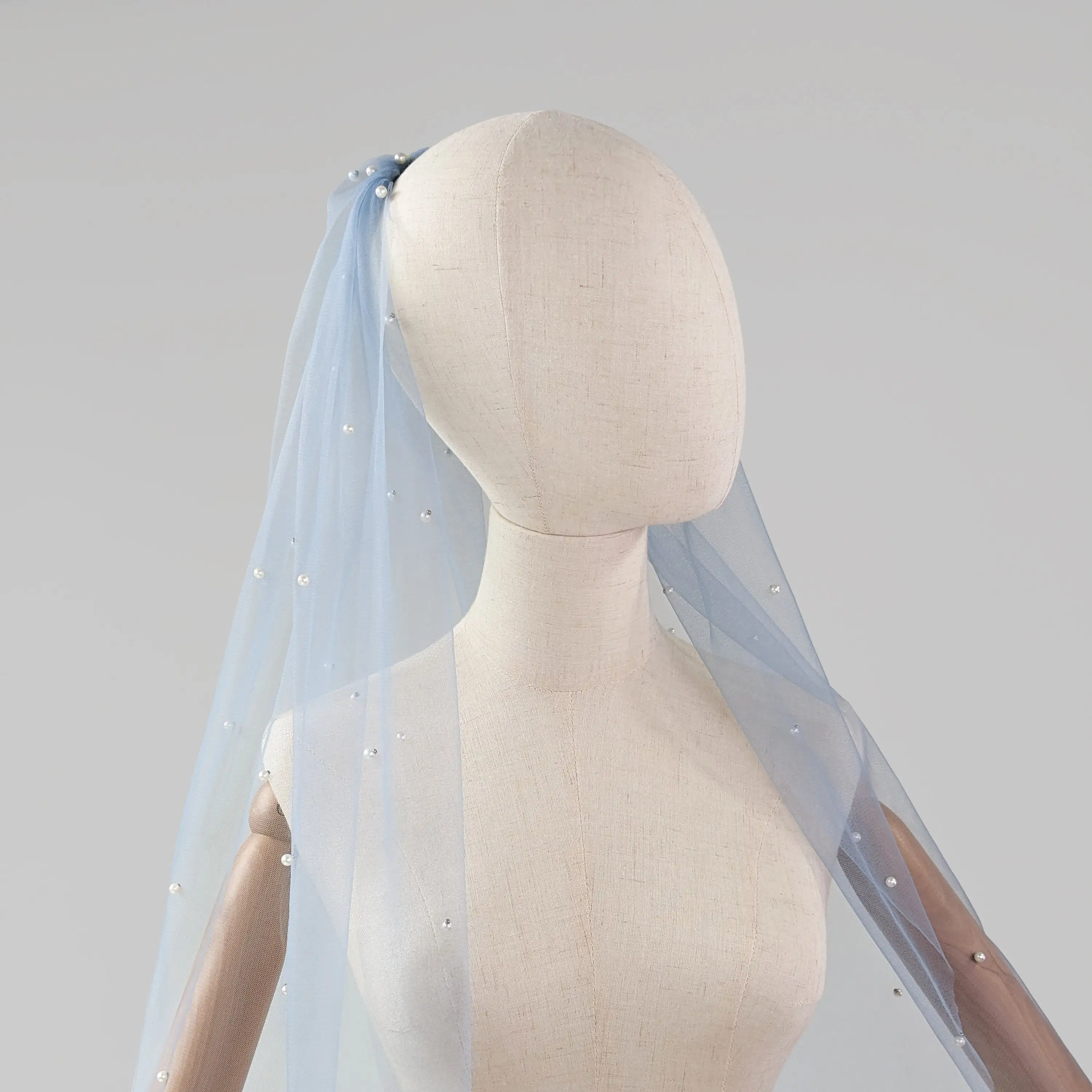 Véu do casamento azul empoeirado com pérolas, céu azul cor tecido, White Pearl Veil-Pérolas dispersas, Silver Bridal Comb