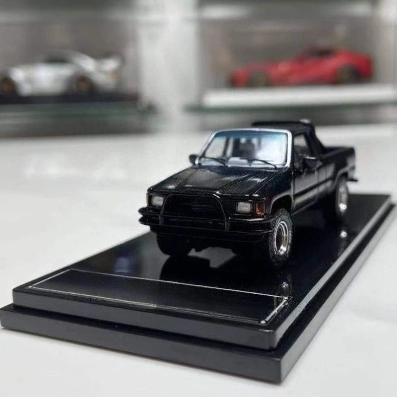 For GCD 1:64 Toyota TOYOTA Hilux Haixia SR5 alloy car model collection display item simulation