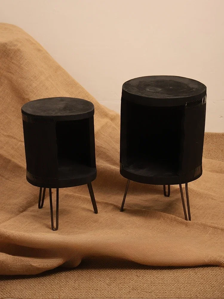Surprise retro small apartment living room vintage black sofa side table corner storage small coffee table storage creativity