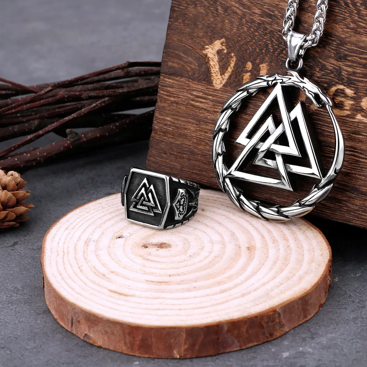 316L Stainless Steel Odin Rune Ring Navia Scandi Men's Amulet Rune Ring Gothic Classic Punk Retro Trend Party Jewelry Gift Box