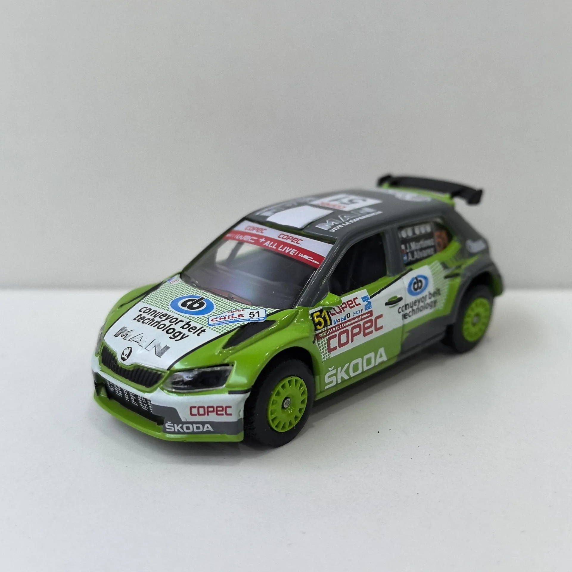 Diecast 1/55 Scale SKODA FABIA R5 #51 Skoda Racing Alloy Car Model Collectible Toy Gift Souvenir Display Ornament