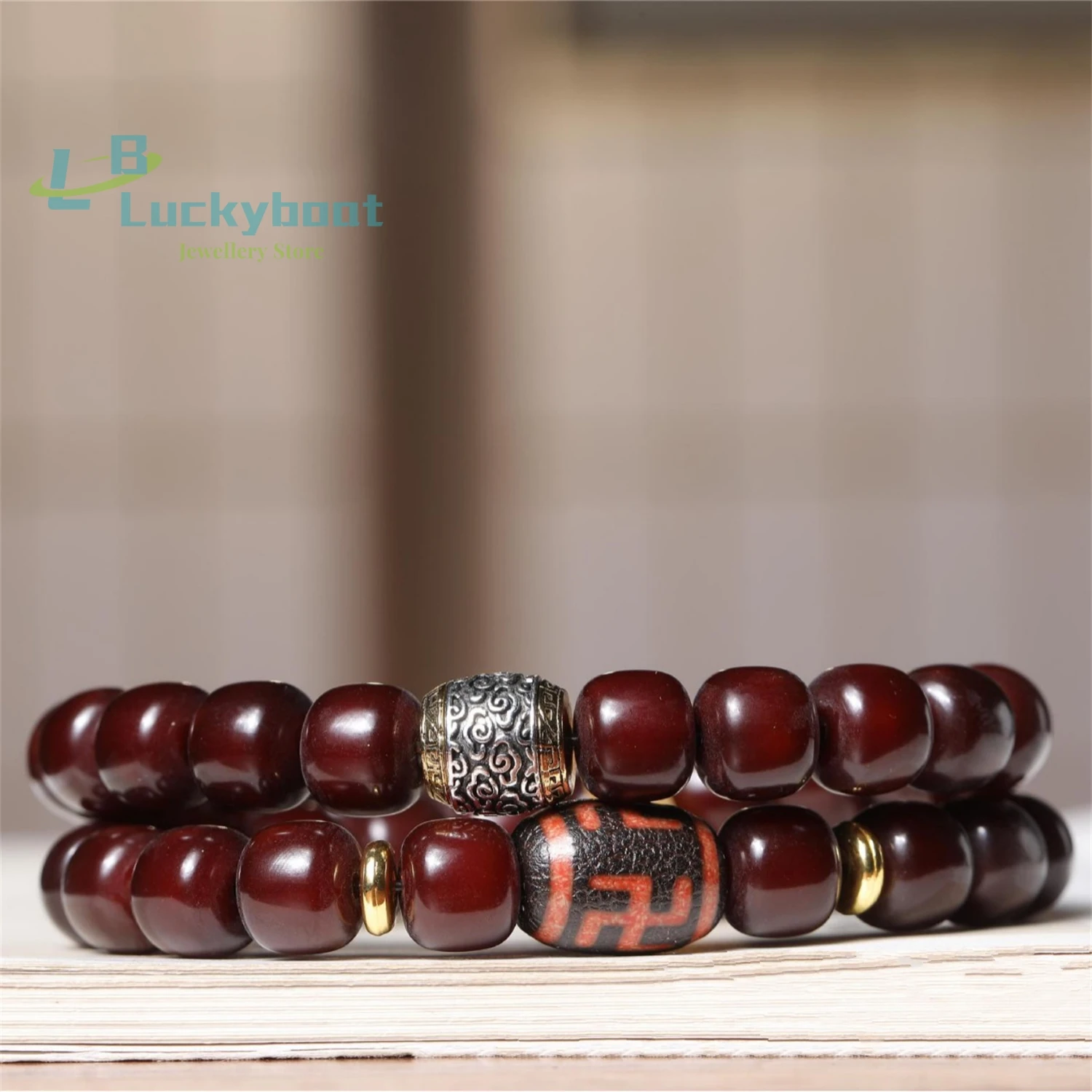 Tibetan style seasoned backflow Bodhi root running ring, double loop bracelet, one eye of heavenly pearl, cinnabar, holding Budd