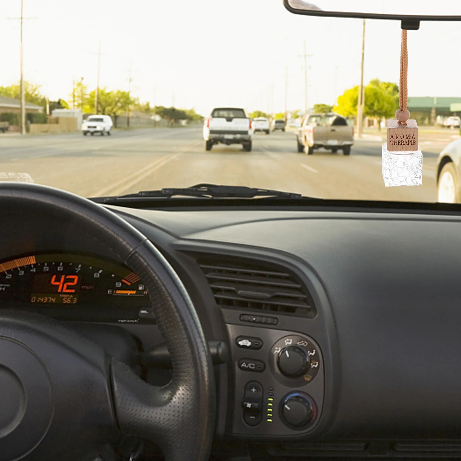 

8Ml Car Diffuser Bottle Empty Refillable Air Freshener Glass Pendant for Essential Oils Hanging Car Interior Aromatherapy