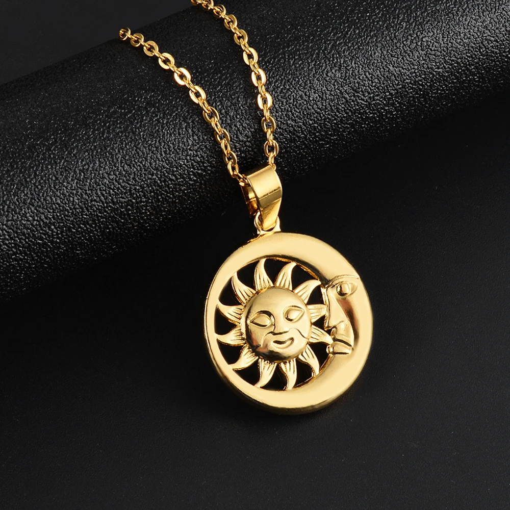 

Punk Golden Stainless Steel Round Sun Necklace for Men Classic Pendant Fashion Jewelry Unisex Accessories