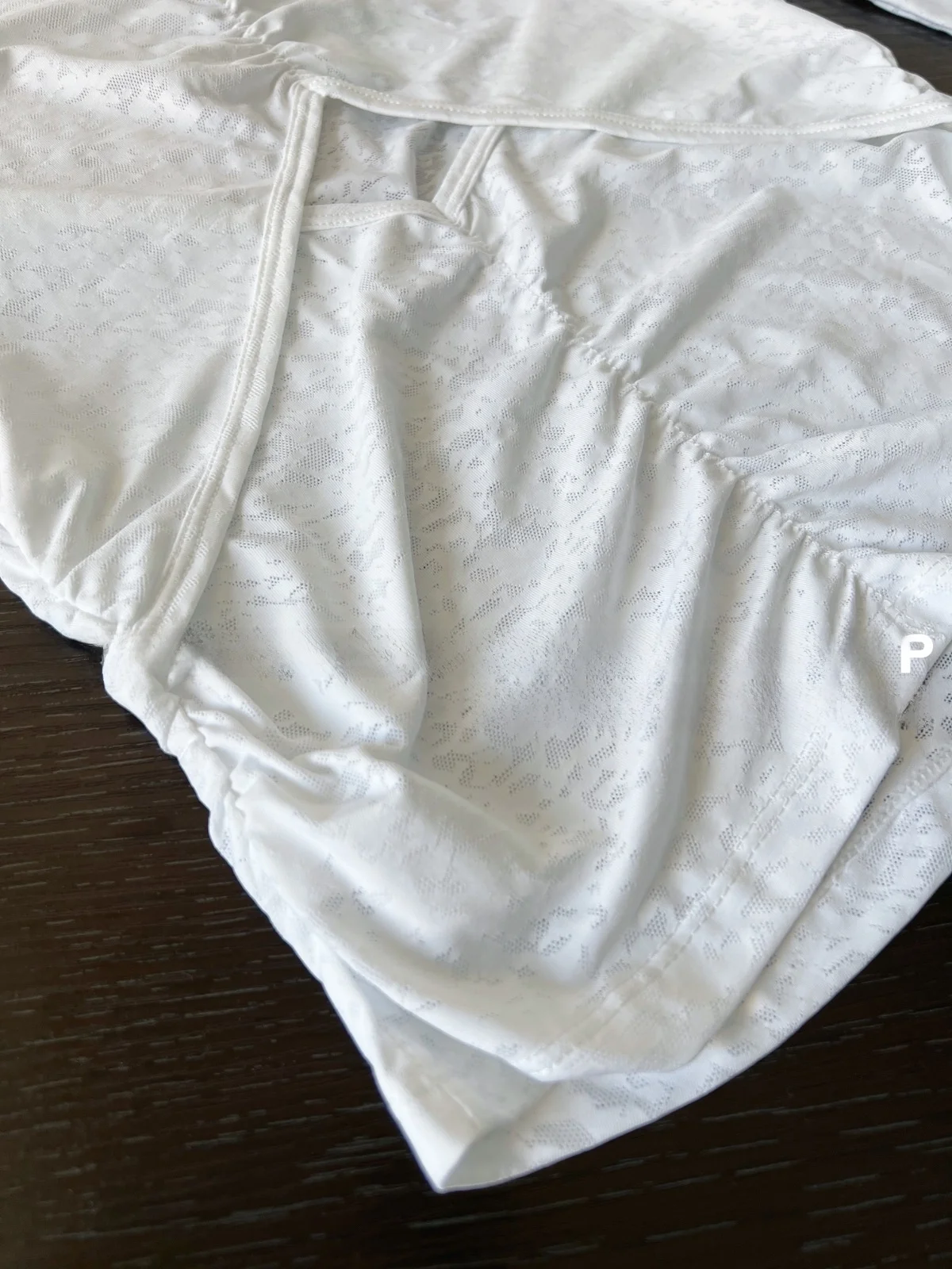 Top de entrenamiento redondo Ne Long Sve para mujer, ropa deportiva con sentido de diseño, camiseta, tela de nailon transpirable, novedad de 2024