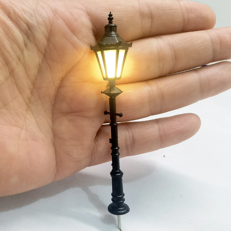 3PCS 1:87 HO Scale Model Light Railway Lamppost LED 3V Park Lanterns Street Lamp Model Railroad/Model Park Lamps/Train Layout