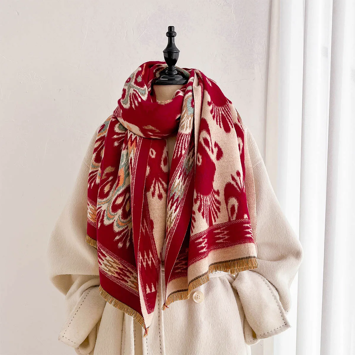 Retro Ethnic Brushed Scarf for Ladies Double Face Fringed Soft Warm Shawl Wrap Cold Weather Daily Coat Matching Fashion Ornament
