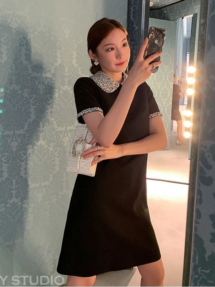 فستان قميص بأكمام قصيرة مطرز بالألماس المتلألئ الأنيق لصيف 2025، فساتين تي شيرت أنيقة للمكتب للسيدات