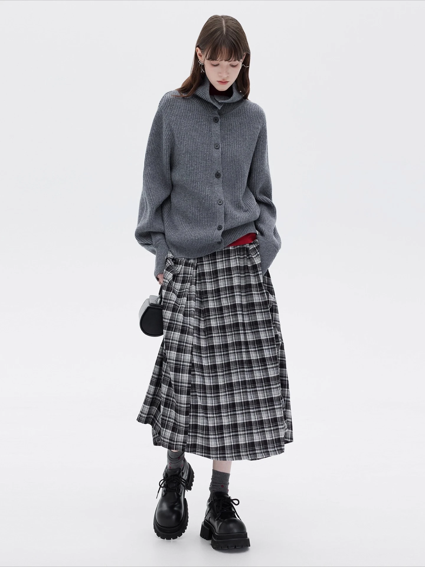 New Autumn and Winter Women's Sweater, Fashionable Commuting 100% Sheepwool Half Height Stand Up Collar Long Sleeved Cardigan