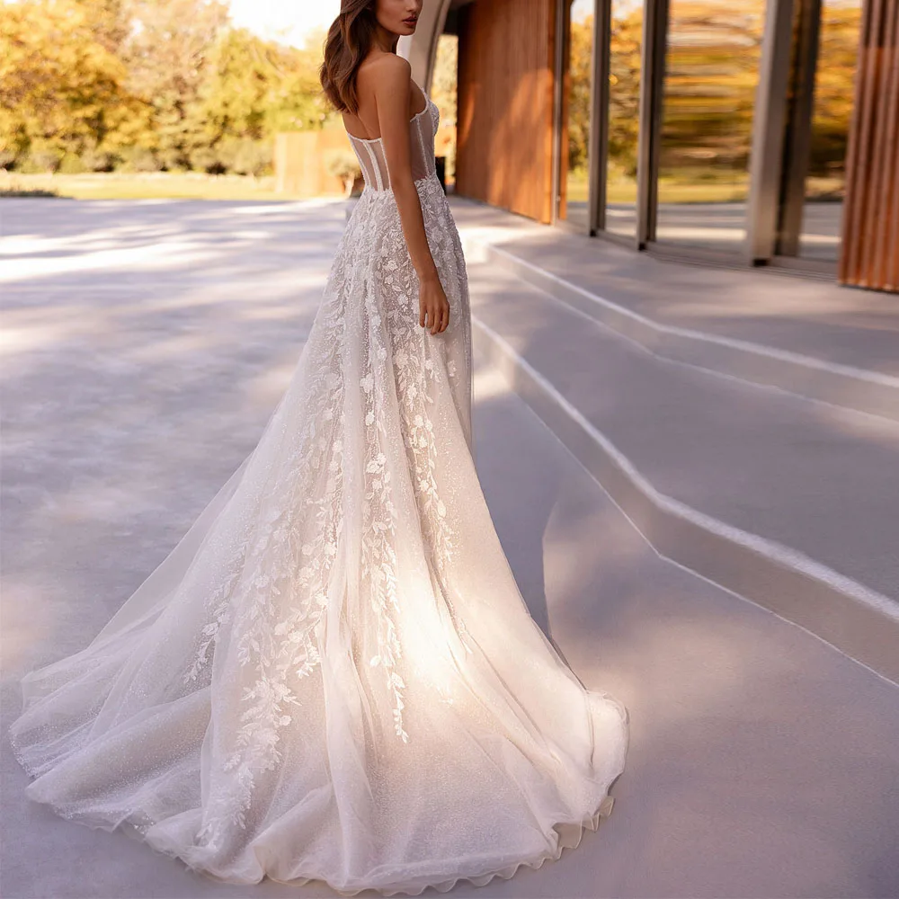 Customized Illusion Summer Wedding Dresses 2025 Shimmering Tulle Beaded Lace Bride Gown Strapless A Line Boho robe de mariage