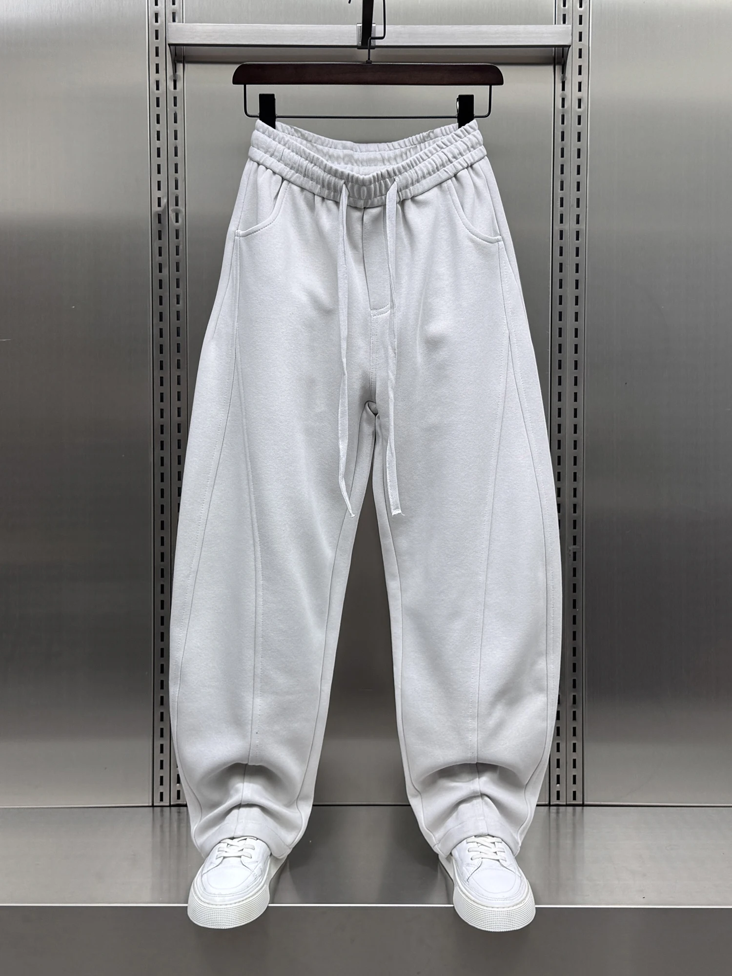 

Модные вязаные повседневные спортивные штаны, мужские свободные спортивные штаны, осенние новые корейские версии, универсальные спортивные штаны свободного покроя